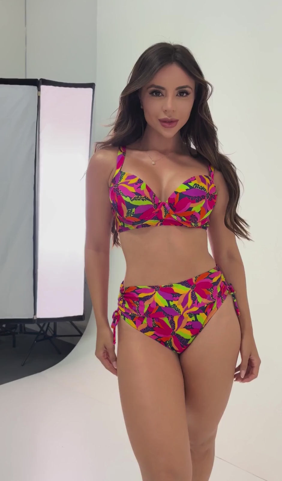 Biquíni Meia Taça + Hot Pant Estrela Do Mar Realeza